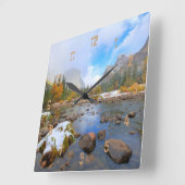 El Capitan en drie broers Vierkante Klok (Hoek)