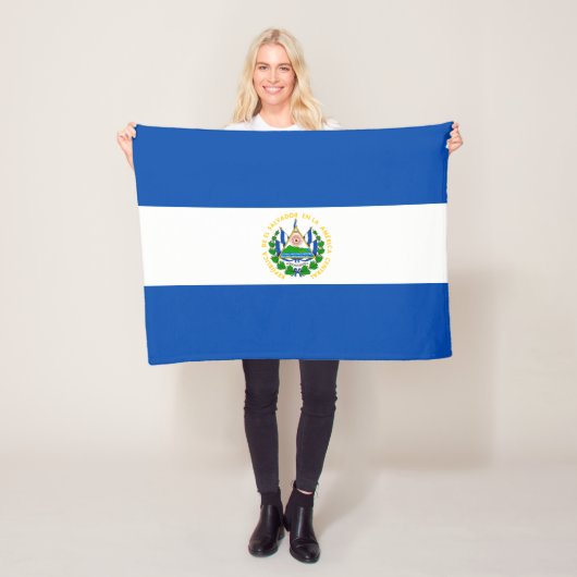 El Salvador Flag Fleece Deken (In situ)