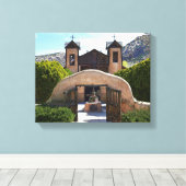 El Santuario De Chimayo Canvas Afdruk (Insitu (Houten vloer))