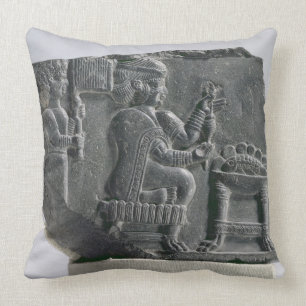 Elamite women spinning, neo-Elamite Period, c.700- Kussen