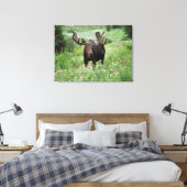 Eland (Alces alces) in wilde bloemen, Canvas Afdruk (Insitu (Slaapkamer))