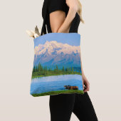 Eland in Wonder Lake Tote Bag (Dichtbij)