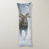 Eland loopt door boreale sneeuw lichaamskussen (Achterkant (Verticaal))