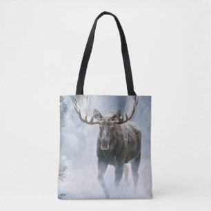 Eland loopt door boreale sneeuw tote bag