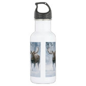 Eland loopt door boreale sneeuw waterfles (Achterkant)