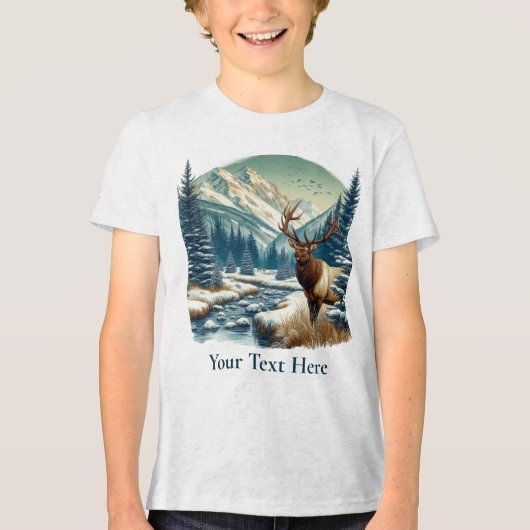Eland Staand bij Stroom met Bergen Tri-Blend Shirt (Voorkant)