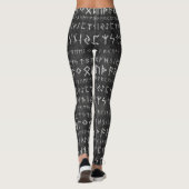 Elder Futhark Pattern op houten textuur Leggings (Achterkant)