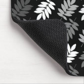 Elder Leaf Pattern Black White Grey Muismat (Hoek)