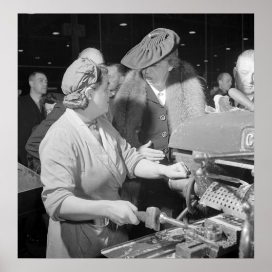 Eleanor Roosevelt in WWII, 1942 Poster (Voorkant)