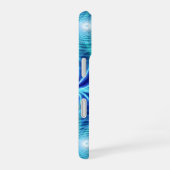 Electric Blue Luminous Fractal Repeating Pattern iPhone 16 Hoesje (Rechterkant)