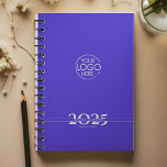 Electric Blue Overlapping Text Logo Weekly Planner<br><div class="desc">Eenvoudige persoonlijke briefpapier 2025 jaar / week planner met een grote centrale logo met vetgedrukte jaarcijfers gedeeld door een regel tekst (naam, onderwerp, enz.). Jaarplanner (12 maanden) met open maandelijkse overzichten en wekelijkse planningsbladen. Hoesje in een samengestelde selectie van moderne kleuren. Contacteer ons voor hulp bij het personaliseren of creëren...</div>