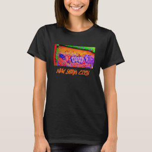 'Electric Graffiti Gates' Dames T-shirt