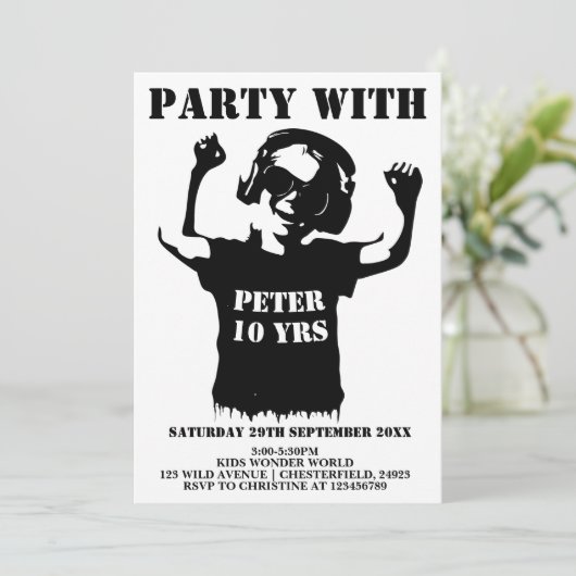 Electrifying Boys' Birthday Party Uitnodiging Kaar (Staand voorkant)