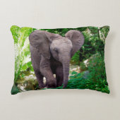 Elefant en Oerwoud Decoratief Kussen (Voorkant)