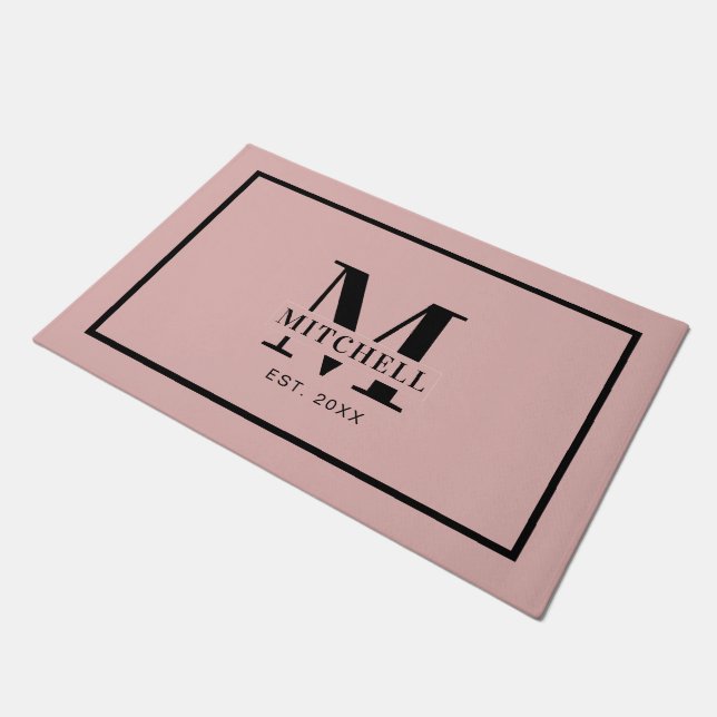 Elegan Blush Pink Monogram Aangepaste familienaam Deurmat (Schuin)