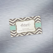 Elegan Modern Brown Chevron Pattern, Green & Beige Visitekaartje Magneet (Voorbeeld)