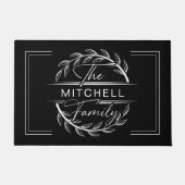 Elegan Monogrammed Zwart Wit Aangepaste Familienaa Deurmat (Voorkant)