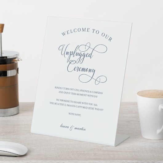 Elegance Navy Blue Script Unplugged Ceremony Reclamebord Met Voetstuk (Insitu)