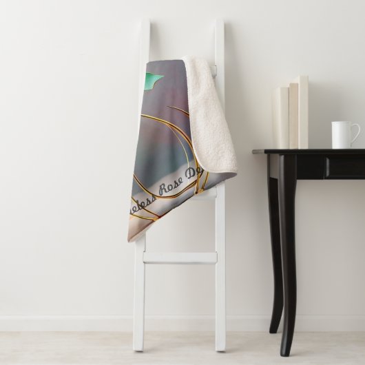 "Elegance Unadorned" Sherpa Deken (In situ)