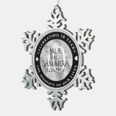 Elegant 10th Tin Wedding Jubileum Celebration Tin Sneeuwvlok Ornament (Rechts)