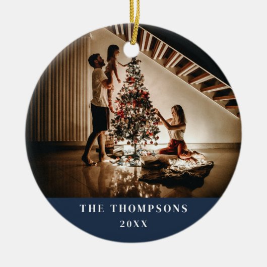 Elegant 2023 Familie Foto Minimalistisch Marine Bl Keramisch Ornament (Voorkant)
