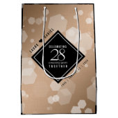 Elegant 28th Linen Wedding Jubileum Celebration Medium Cadeauzakje (Achterkant)