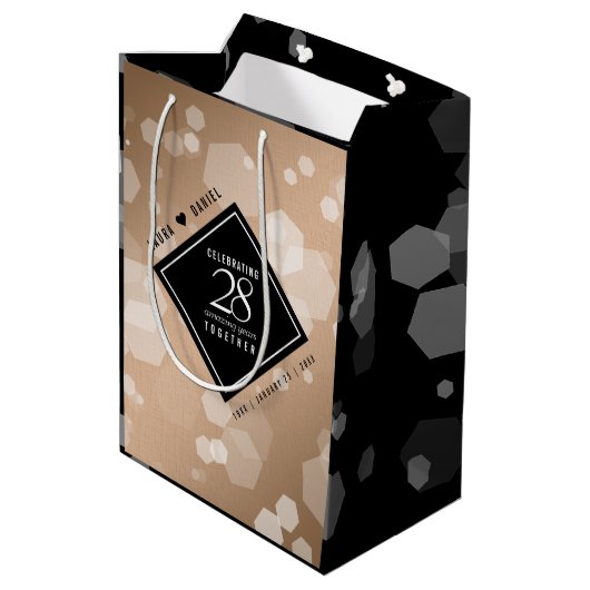 Elegant 28th Linen Wedding Jubileum Celebration Medium Cadeauzakje (Achterkant Gekanteld)