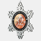 Elegant 32e Bronze Wedding Jubileum Tin Sneeuwvlok Ornament (Rechts)