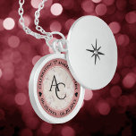 Elegant 37th Alabaster Wedding Jubileum Locket Ketting<br><div class="desc">Vier de 37e trouwdag met deze herdenkingsmedaille! Elegante zwart-witte letters op een romige, fijnkorrelige witte en roos gouden gemarmerde achtergrond voegen een memorabele touch toe voor deze speciale gelegenheid en mijlpaal. Pas aan met de initialen van het paar, een speciaal bericht en datums voor hun alabaster-jubileum. ** Het effect van...</div>