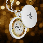 Elegant 3rd Leather Wedding Jubileum Locket Ketting<br><div class="desc">Vier hun 3e lederen trouwdag in stijl met deze herdenkingsreversspeld! Elegante zwarte belettering met goudgestoven zeshoekige confetti op een luxe witte lederen achtergrond omzoomd door gouden folie voeg een memorabele touch toe voor deze speciale gelegenheid en mijlpaal. Aanpassen met de initialen en huwelijksdata van het paar. Ontwerp © W.H. Sim....</div>