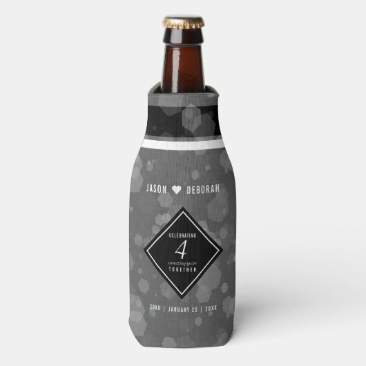 Elegant 4th Linen Wedding Jubileum Celebration Flesjeskoeler (Fles Voorkant)