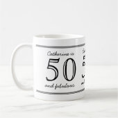 Elegant 50 en Fabulous Custom Name Birthday Koffiemok (Links)
