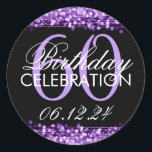 Elegant 60th Birthday Party Sparkles Paars Ronde Sticker<br><div class="desc">Elegant 60e verjaardagsfeestje schittert Paarse sjabloon. Met Paarse lichten,  Paarse snaar en Paarse glinstering.</div>