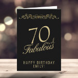 Elegant 70 en Fabulous Ornament 70th Birthday Kaart<br><div class="desc">Elegant 70 en Fabulous Ornament 70th Birthday Kaart. 70 en fabelachtige tekst in trendy gouden schrift en een elegant ornament op zwarte achtergrond. Personaliseer het met jouw naam en uw leeftijd,  en maak gepersonaliseerde elegante verjaardagskaart. Voeg je verjaardagsbriefje toe aan de kaart of verwijder het.</div>