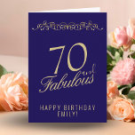 Elegant 70 en Fabulous Ornament 70th Birthday Kaart<br><div class="desc">Blue Elegant 70 en Fabulous Ornament 70ste verjaardag Kaart. 70 en prachtige tekst in trendy Golden Script en een elegant ornament op donkerblauwe achtergrond. Personaliseer het met jouw naam en uw leeftijd,  en maak gepersonaliseerde elegante verjaardagskaart. Voeg je verjaardagsbriefje toe aan de kaart of wis het.</div>