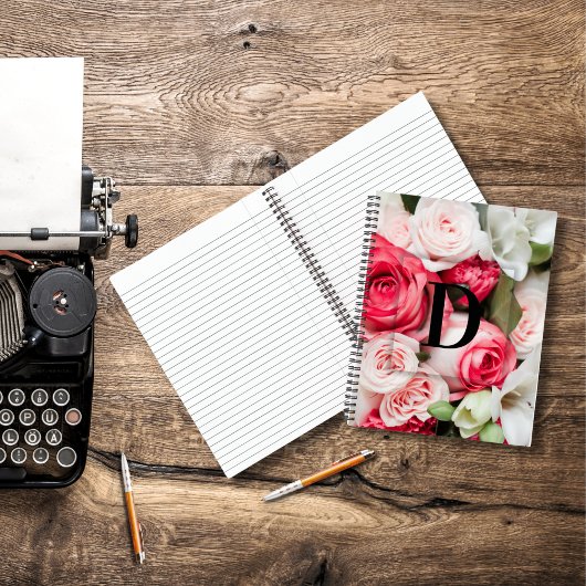 Elegant Aangepast Initiaal Letter D Rozen Monogram Notitieboek