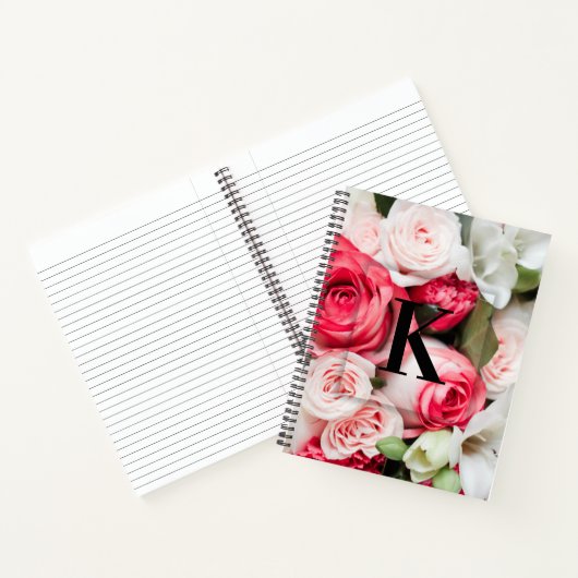 Elegant Aangepast Initiaal Letter K Rozen Monogram Notitieboek (Binnen)