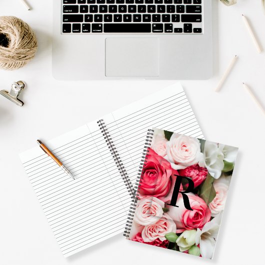 Elegant Aangepast Initiaal Letter R Rozen Monogram Notitieboek