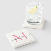 Elegant Aangepast Magenta Roze Monogram Manuscript Stenen Onderzetter (Zijkant)