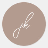 Elegant Aards Neutraal Schrift Monogram Huwelijk Ronde Sticker (Voorkant)