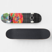 Elegant abstract rood bloemige waterverf zwart persoonlijk skateboard (Horizontaal)