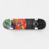 Elegant abstract rood bloemige waterverf zwart persoonlijk skateboard (Horizontaal)