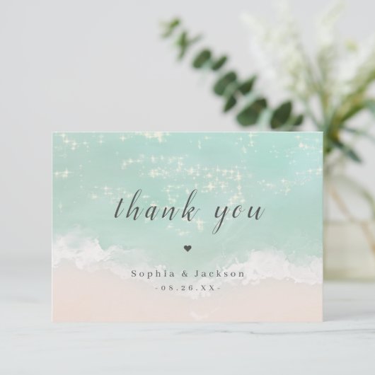 Elegant abstracte mousserende oceaanstrand bruilof bedankkaart (Staand voorkant)