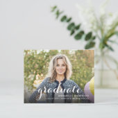 Elegant Afstuderen Girly Script Photo Afstuderen Aankondigingskaart (Staand voorkant)