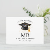 Elegant Afstuderen Naam Gold Monogram Aankondiging (Staand voorkant)