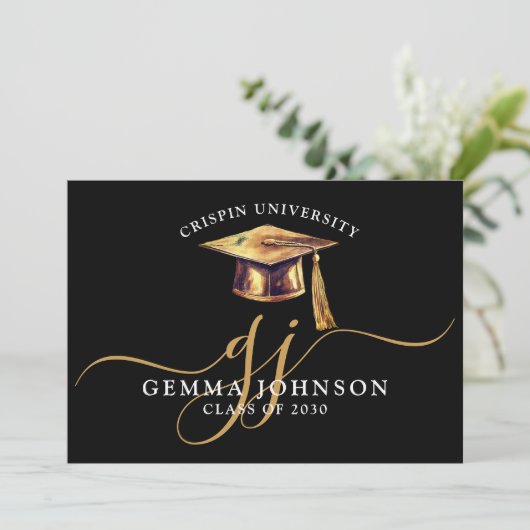 Elegant Afstuderen Naam Gold Monogram Zwart Aankondiging (Staand voorkant)