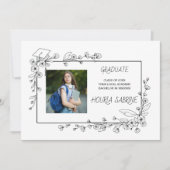 Elegant Afstuderen Zwart-wit Bloemenrand Aankondiging (Voorkant)