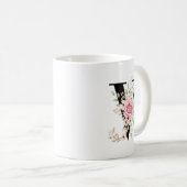 Elegant Alphabet Coffee Cup with Pink Rose Design Koffiemok (Voorkant rechts)
