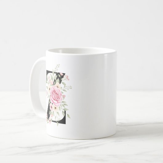 Elegant Alphabet Coffee Cup with Pink Rose Design Koffiemok (Voorkant links)