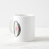 Elegant Alphabet Coffee Cup with Pink Rose Design Koffiemok (Voorkant links)
